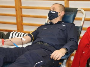 W prezencie mikołajkowym policjanci oddali krew