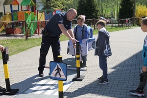Zawód Policjant – praktyczne zajęcia z dziećmi
