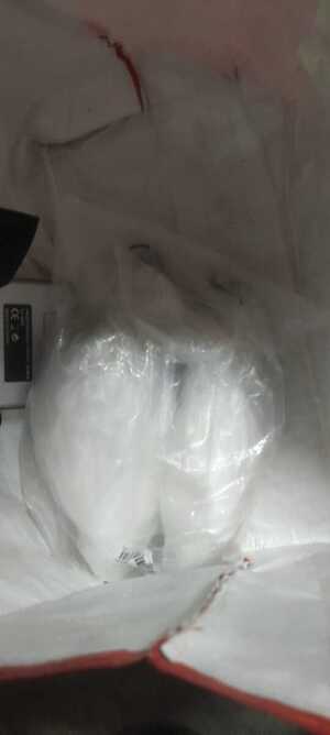 zatrzymani i zabezpieczone narkotyki